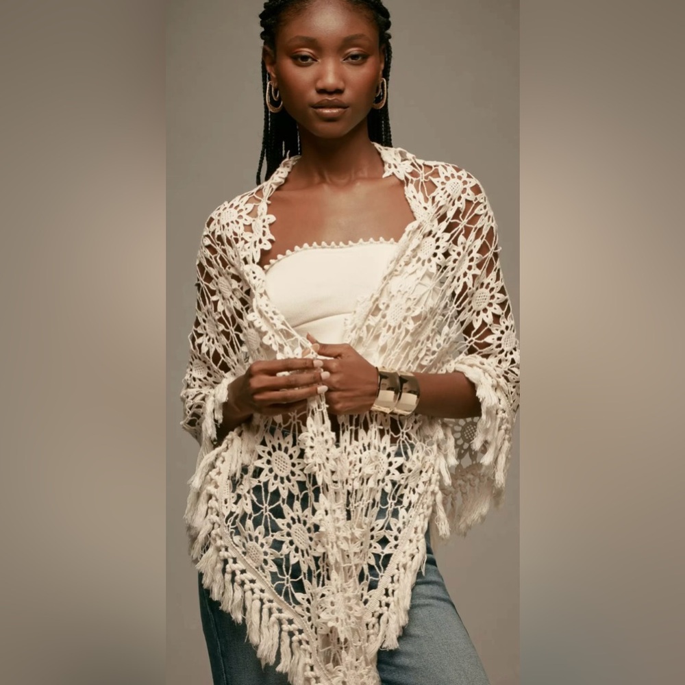 Crochet Floral Shawl